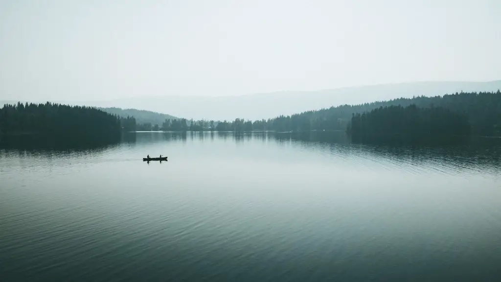 Can you swim.in crater lake?