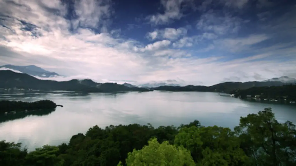 What crater lake is a volcanic feature of?