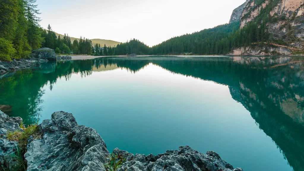 How deep can you see in crater lake?