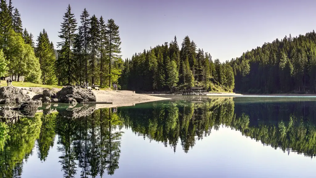 What is the climate of crater lake national park?