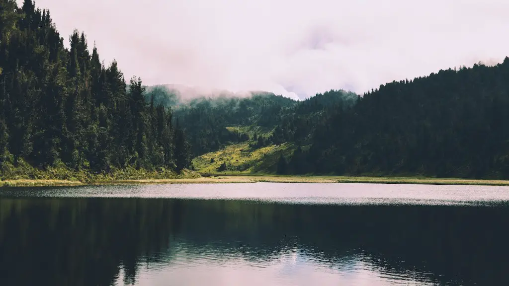 Can you swim in crater lake in june?
