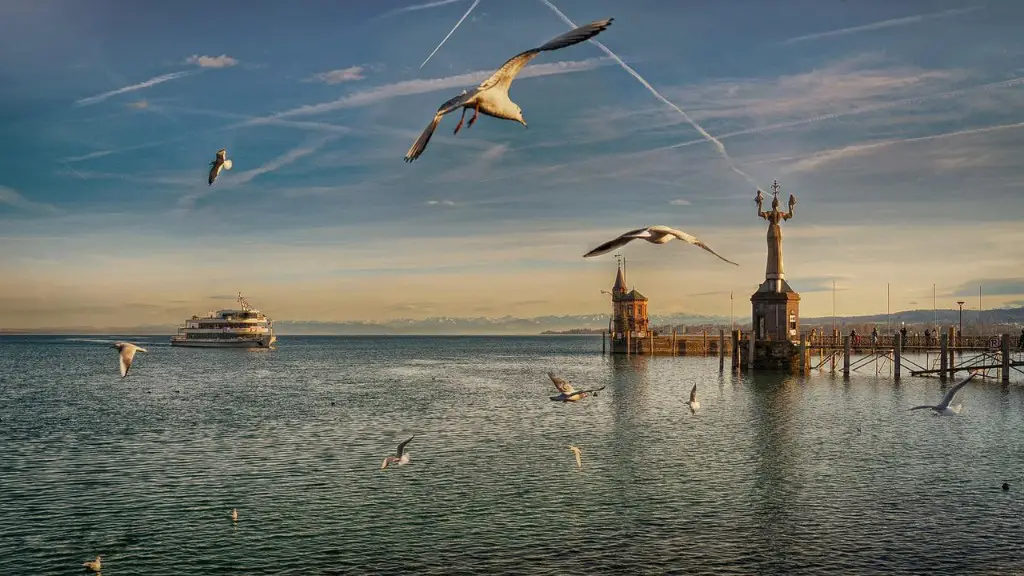 When is high tide on lake michigan?