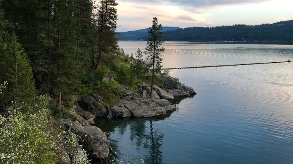 Why aren’t people allowed on wizard island in crater lake?