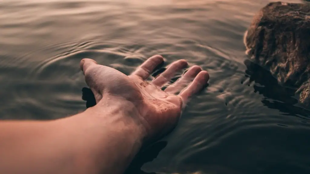 Where do lake michigan and huron meet?