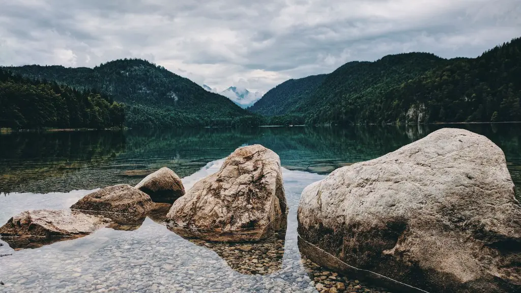 What phenomenon created oregon’s crater lake?