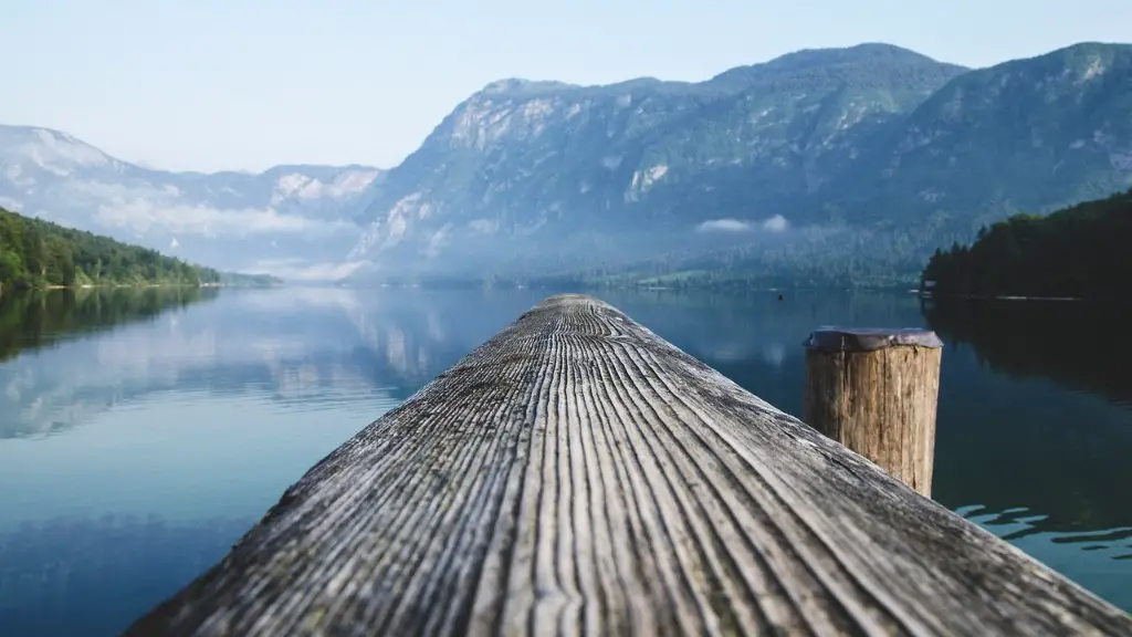 What lakes are deeper than crater lake?