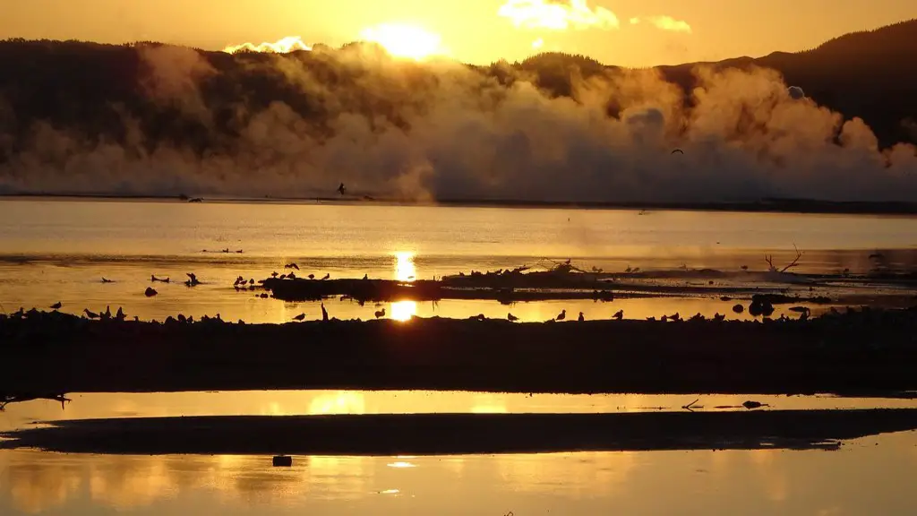 Can you swim in ruapehu crater lake?