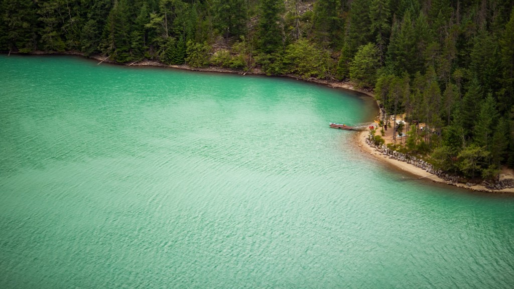 Can i fly a drone at crater lake?