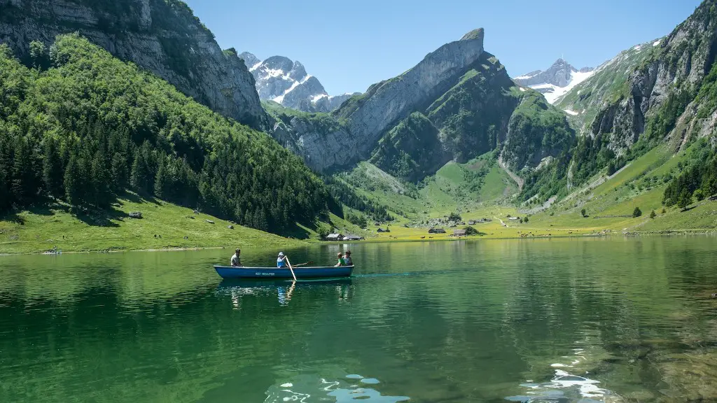 What happened to the smelt in lake michigan?