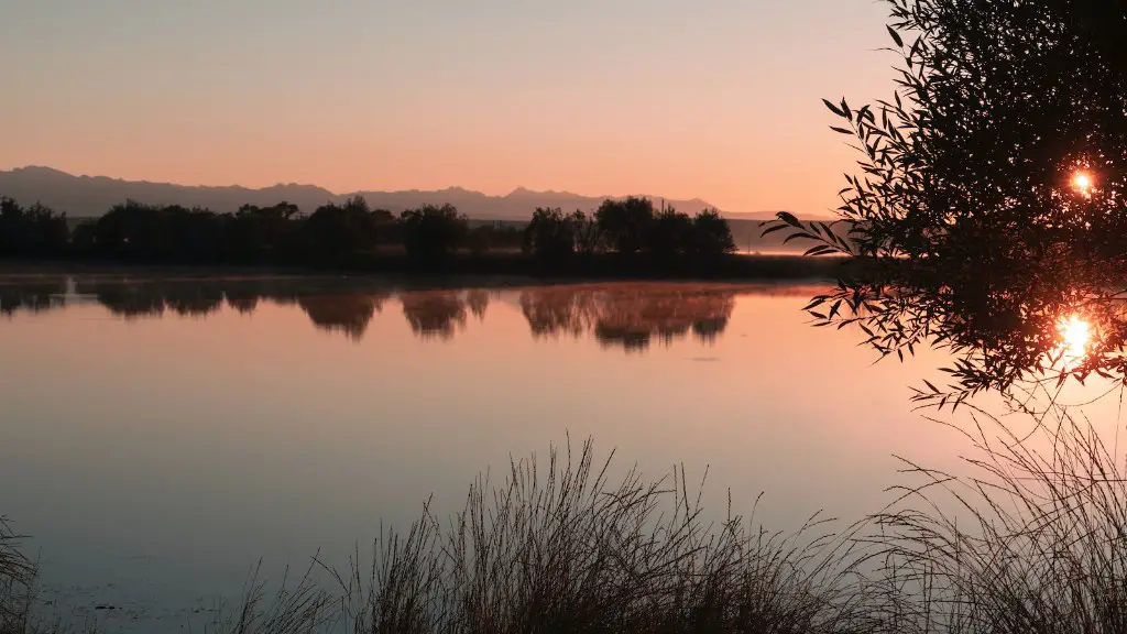 Can you swim in crater lake ruapehu?