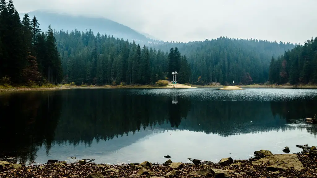 Where is the crater lake located?