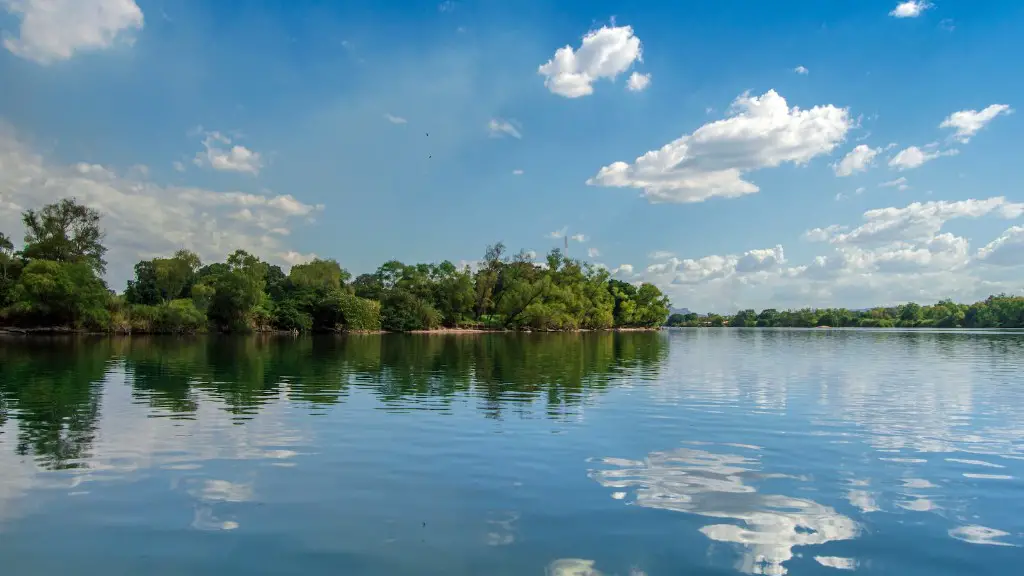 Can you swim in taal crater lake?