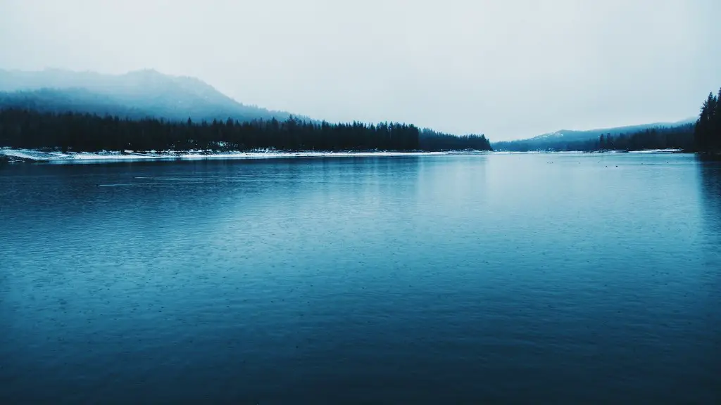 How far are the redwoods from crater lake?